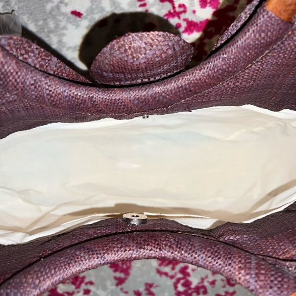 Mar y Sol Guadalupe floral raffia bag with wooden handles - Picture 4 of 5